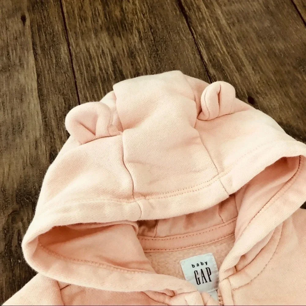 Baby Gap Peach Logo Footed‎ One Piece Sweatsuit 0-3